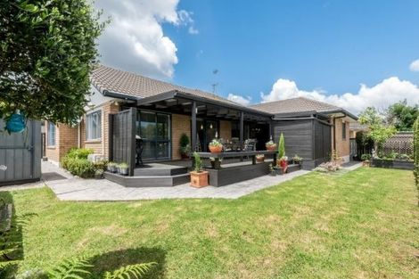 Photo of property in 201 Kilkenny Drive, East Tamaki Heights, Auckland, 2016