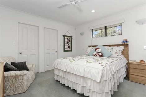 Photo of property in 7 Hercules Drive, Henderson, Auckland, 0612