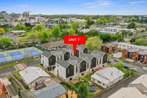 Photo of property in 2u7 Manning Street, Hamilton Central, Hamilton, 3204