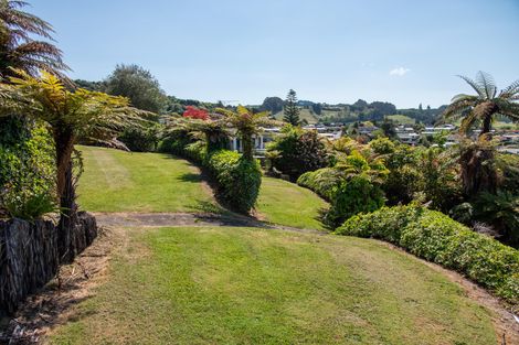 Photo of property in 5 Sylvia Place, Acacia Bay, Taupo, 3330