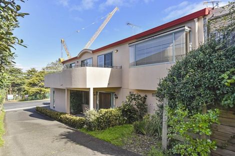 Photo of property in 35 Trotting Terrace, Fairview Heights, Auckland, 0632
