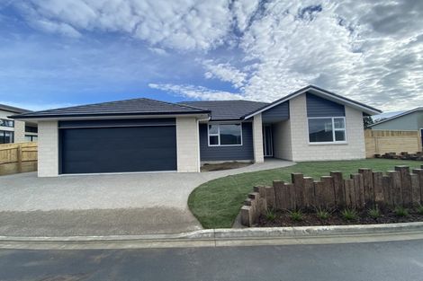 Photo of property in 28c San Priamo Place, Paraparaumu Beach, Paraparaumu, 5032