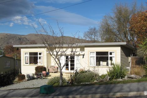 Photo of property in 50 Ray Street, Cromwell, 9310