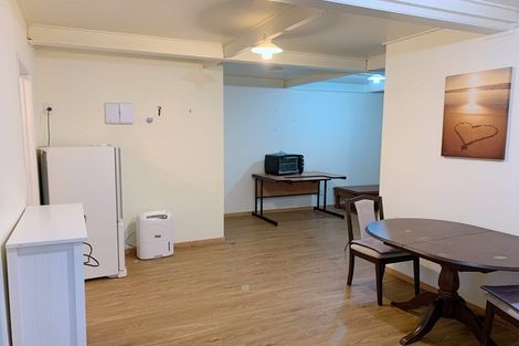 Photo of property in 44 Kaikoura Street, Henderson, Auckland, 0612