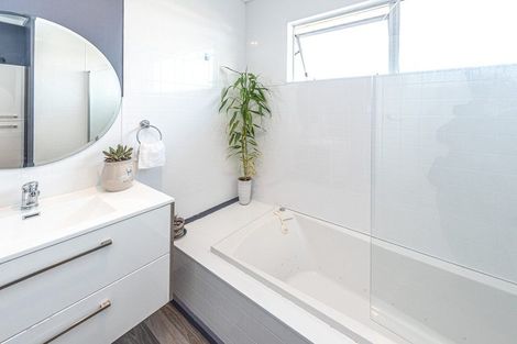 Photo of property in 140 Puriri Street, Castlecliff, Whanganui, 4501