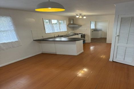 Photo of property in 14 Helena Street, Massey, Auckland, 0614