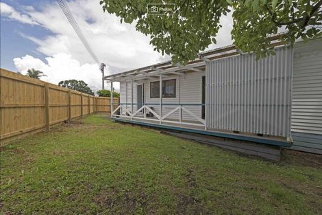 Photo of property in 23 Luckens Road, West Harbour, Auckland, 0618