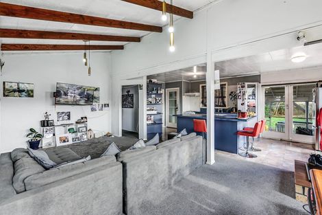 Photo of property in 299 Shakespeare Street, Leamington, Cambridge, 3432