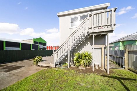 Photo of property in 22 Wellington Street, Hawera, 4610