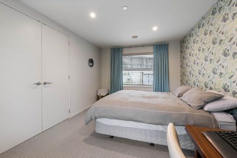 Photo of property in 4 Links Drive, Waiwhakaiho, New Plymouth, 4312