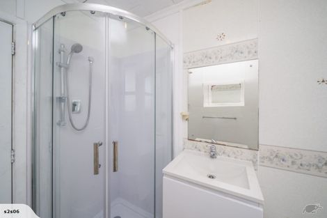 Photo of property in 10 Naumai Place, Spotswood, New Plymouth, 4310