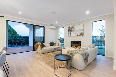 Photo of property in 2 Rorida Close, Papamoa Beach, Papamoa, 3118