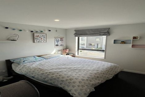 Photo of property in 129 Sunnyside Road, Sunnyvale, Auckland, 0612