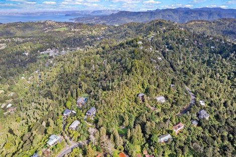 Photo of property in 176-178 Scenic Drive, Titirangi, Auckland, 0604