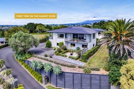 Photo of property in 24 Darwin Crescent, Spotswood, New Plymouth, 4310