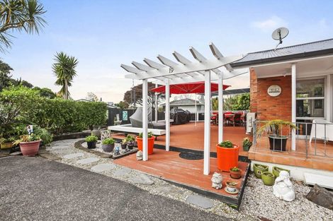 Photo of property in 19 Merchant Avenue, Te Atatu South, Auckland, 0610