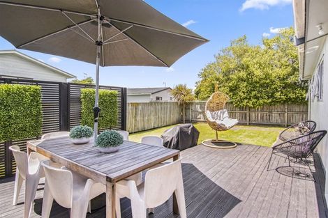 Photo of property in 576 Maunganui Road, Mount Maunganui, 3116