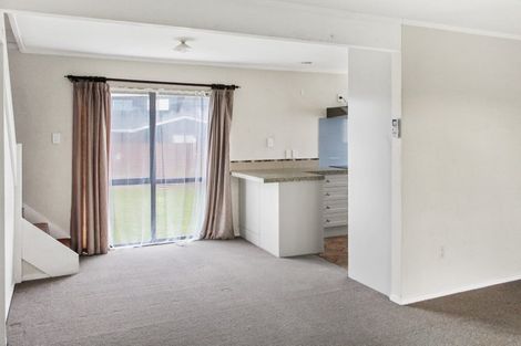 Photo of property in 18 Peter Hall Drive, Kelvin Grove, Palmerston North, 4414