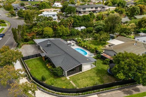 Photo of property in 29 Kent Terrace, Taradale, Napier, 4112