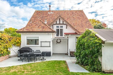 Photo of property in 12 Brassey Road, Saint Johns Hill, Whanganui, 4500