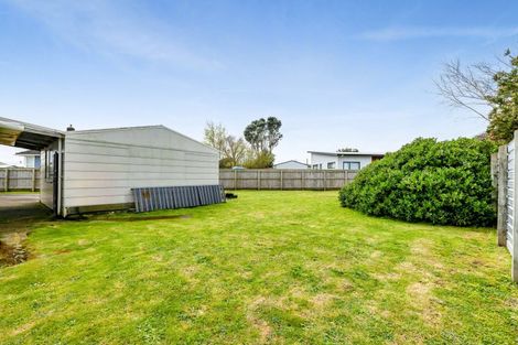 Photo of property in 3 Sutton Place, Hawera, 4610