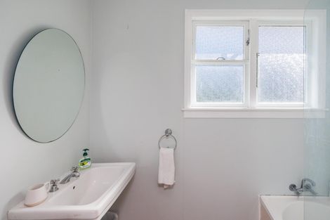 Photo of property in 3 Ilford Place, Awapuni, Palmerston North, 4412