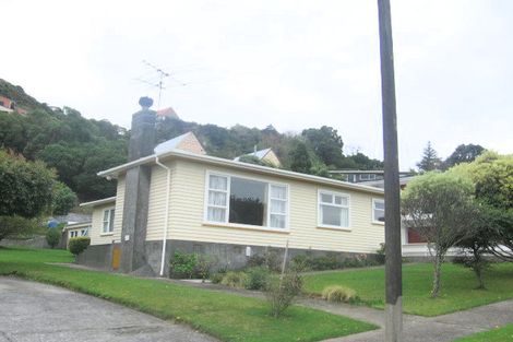 Photo of property in 11 Magnolia Grove, Maungaraki, Lower Hutt, 5010