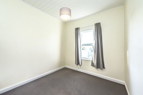 Photo of property in 18 Swiss Avenue, Gonville, Whanganui, 4501