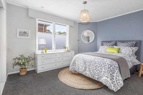 Photo of property in 4 Lane Crescent, Tawa, Wellington, 5028