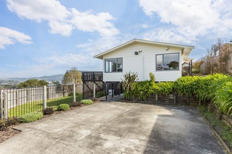 Photo of property in 4 Staysail Place, Whitby, Porirua, 5024