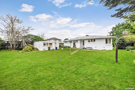 Photo of property in 81 Gloria Avenue, Te Atatu Peninsula, Auckland, 0610