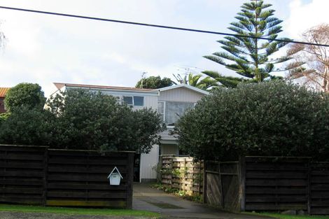 Photo of property in 55 Martin Road, Paraparaumu Beach, Paraparaumu, 5032