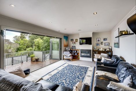 Photo of property in 49 Chaucer Road, Hospital Hill, Napier, 4110