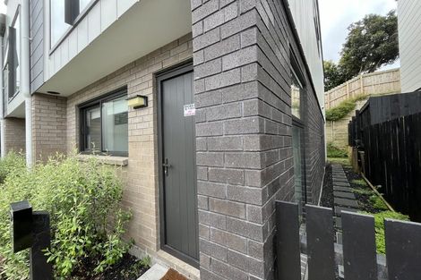 Photo of property in 20 Tukari Lane, Mangere Bridge, Auckland, 2022