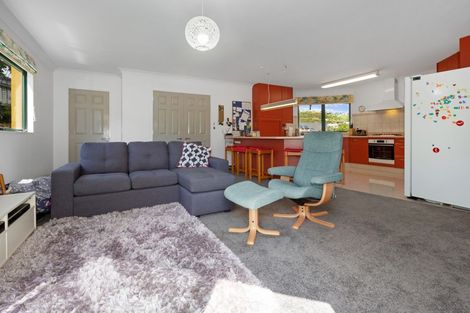 Photo of property in 48 Samwell Drive, Whitby, Porirua, 5024