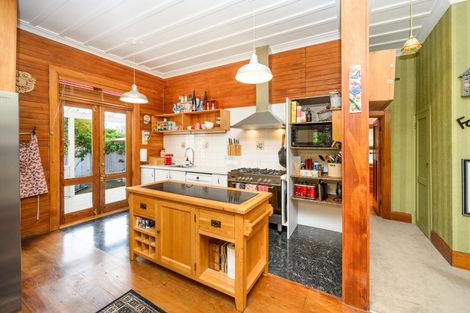 Photo of property in 74 Pitama Road, Awapuni, Palmerston North, 4412