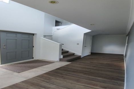 Photo of property in 14 Kalmore Place, Flat Bush, Auckland, 2016