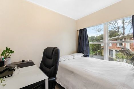 Photo of property in 2/53 Ayton Drive, Totara Vale, Auckland, 0629