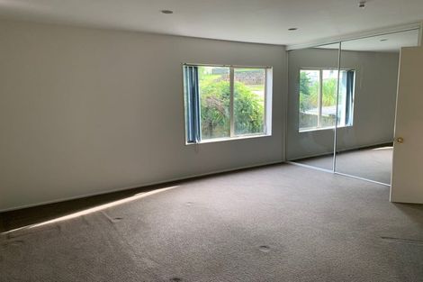 Photo of property in 5 St Thomas More Lane, Glenfield, Auckland, 0629
