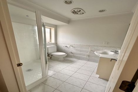Photo of property in 23 Trovare Place, Golflands, Auckland, 2013