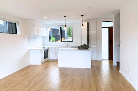 Photo of property in 12 Mokopiko Court, Beach Haven, Auckland, 0626