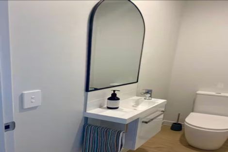 Photo of property in 2 Chapman Way, Jacks Point, 9371