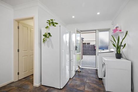 Photo of property in 14 Glencairn Place, Buckland, Pukekohe, 2677