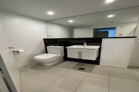 Photo of property in Nouvo Apartments, 3a/21 Rugby Street, Mount Cook, Wellington, 6021