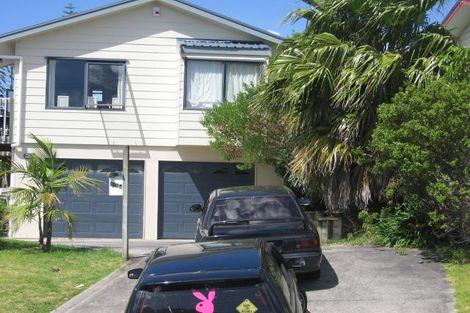 Photo of property in 361 Glenfield Road, Glenfield, Auckland, 0629