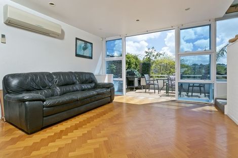 Photo of property in 51 Rangitoto Terrace, Milford, Auckland, 0620