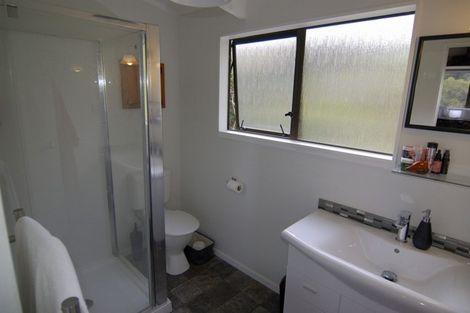 Photo of property in 6 Goodwin Place, Pinehaven, Upper Hutt, 5019