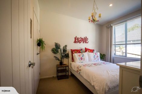 Photo of property in 7 Tee Point, Red Beach, 0932