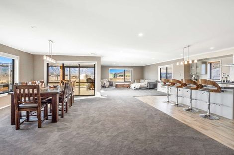 Photo of property in 10 Hardacre Place, Omarama, 9412