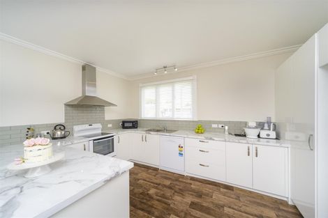 Photo of property in 7 Station Road, Marton, 4710